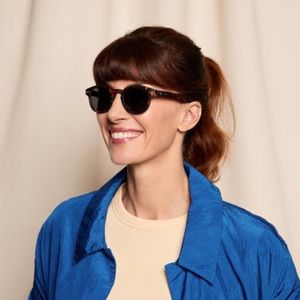Izipizi Tortoise Sunglasses with case